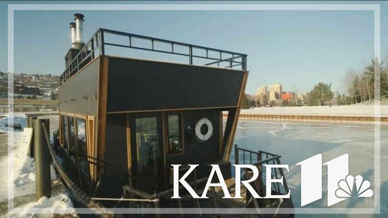 Floating sauna steams onto Lake Superior in Duluth