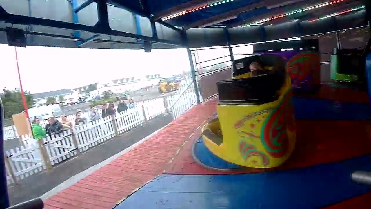 Butlin's Skegness - Waltzer (Maxwell Waltzer) onride