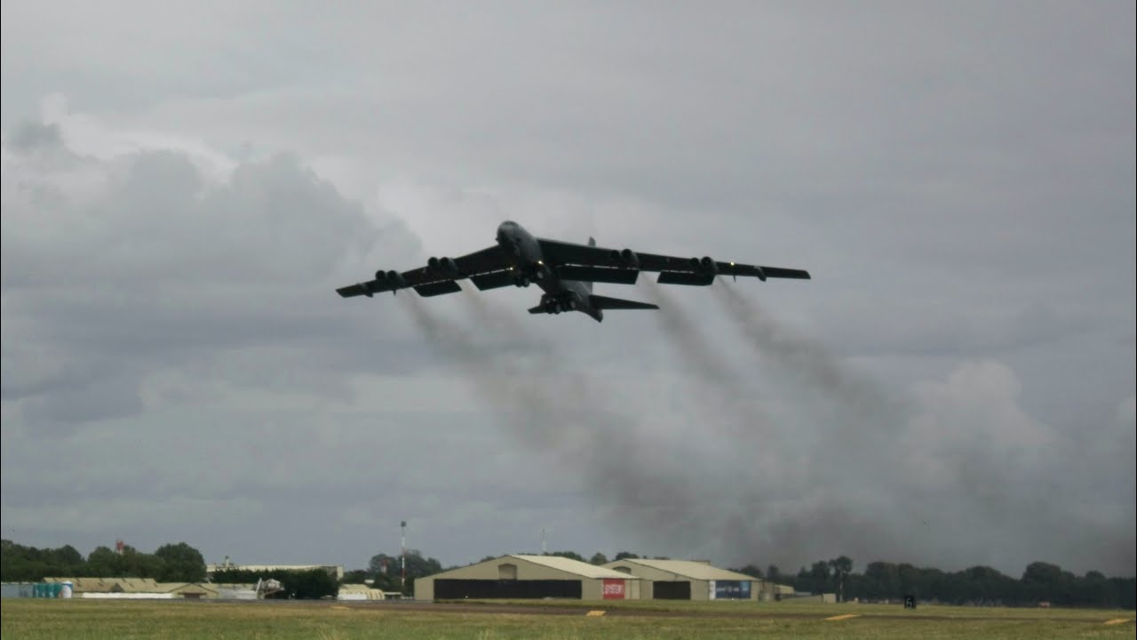 The ICONIC B-52 Stratofortress take off at RIAT 2023 (VERY Loud)