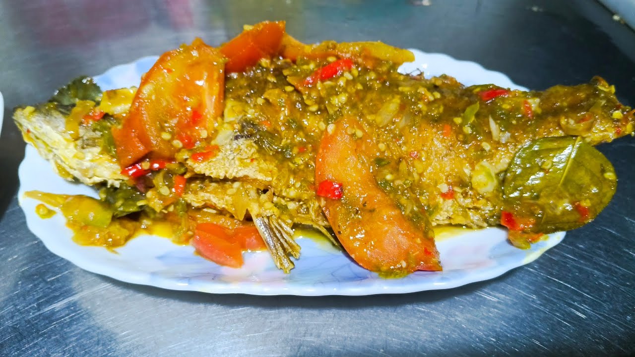 Bikin menu buka puasa simple dengan ikan sambal tomat