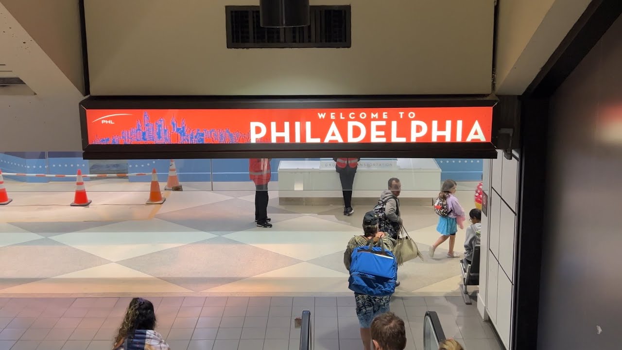 PHILADELPHIA INTERNATIONAL AIRPORT WALK TOUR