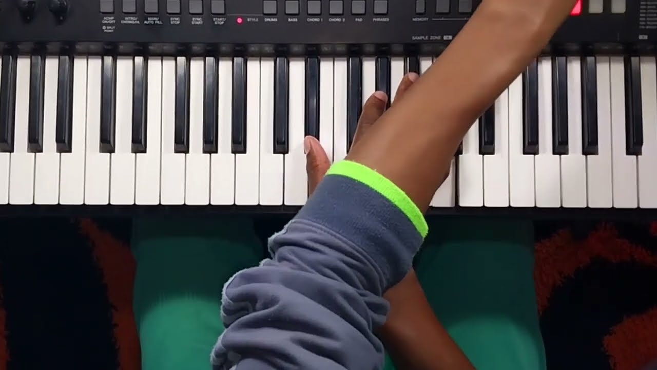 The easy way to play 🎹 |ketla se Jara sefapano sena mo mahetleng aka,by bucy Radebe ||#lessons#piano