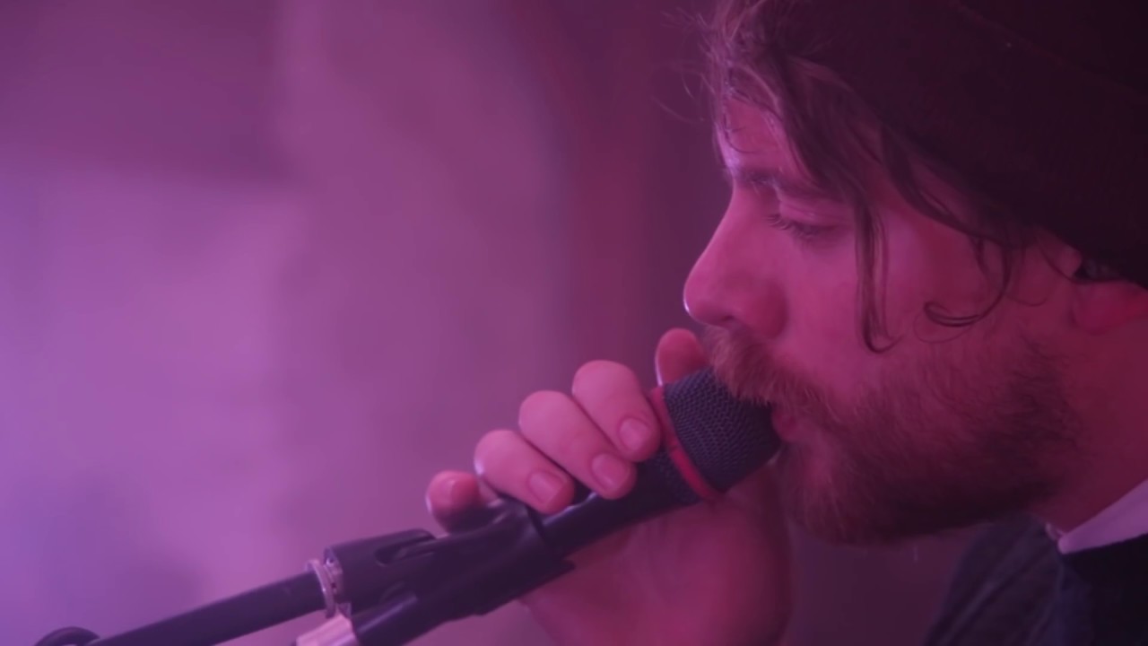 Man Without Country 'Laws of Motion' (Live From The Cottage)