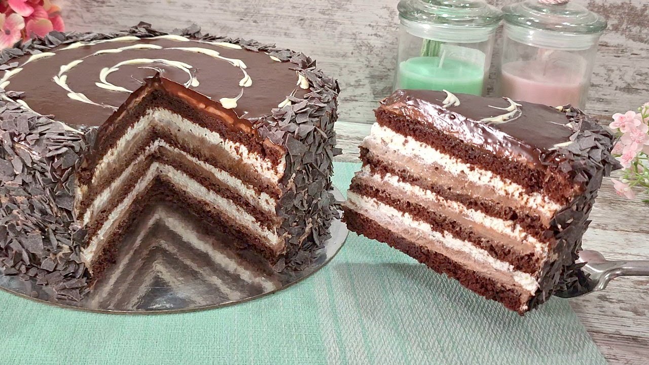 Этот знаменитый сочный шоколадный торт тает во рту! Очень мягкий и вкусный!