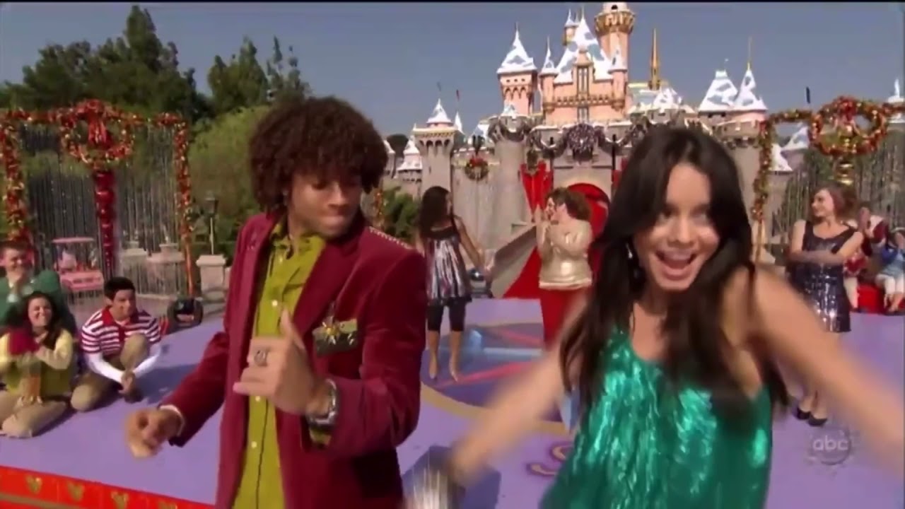 High School Musical 2 “What Time Is It? (Christmas Time)” TV performance at Disneyland