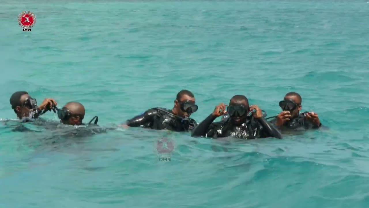 MARINE FIRE FIGHTING WAKIZAMIA CHINI YA BAHARI