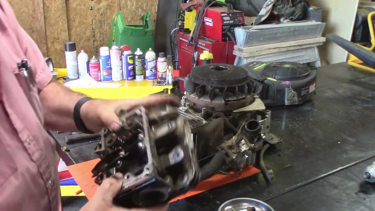 Разборка Briggs and Stratton 18,5 л.с.