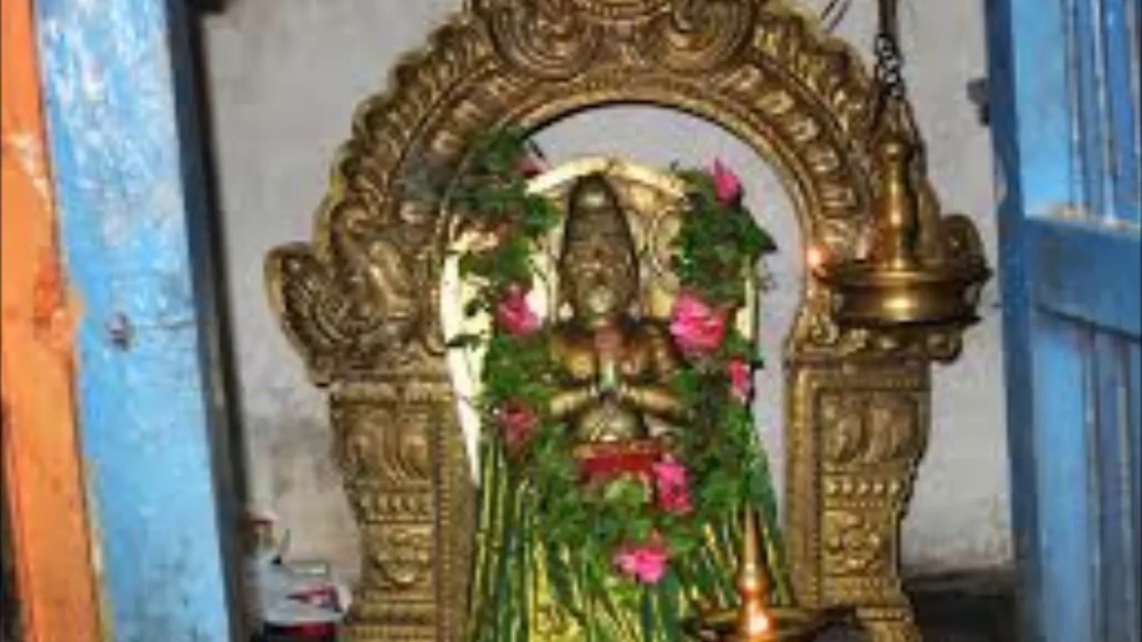 KUMKUMA POTTITTU