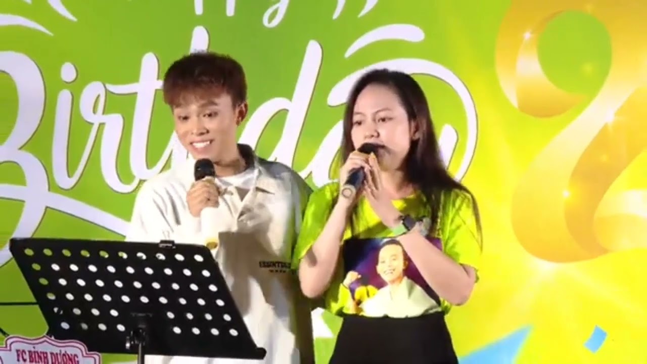 May và Núi  - Hồ văn Cuong  và  Fan  Nữ