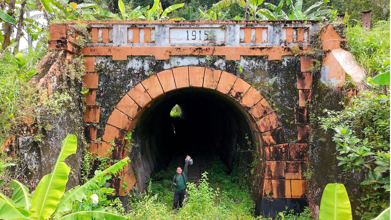 TANPA RENCANA & PERSIAPAN ! EXPLORE TEROWONGAN KERETA API KEBASEN LAMA YANG TERBENGKALAI