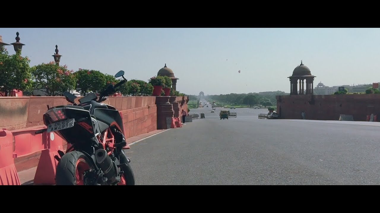 Duke 390 2017| Superbikes, Classic cars and Doggos! A Little Bit of Everything|