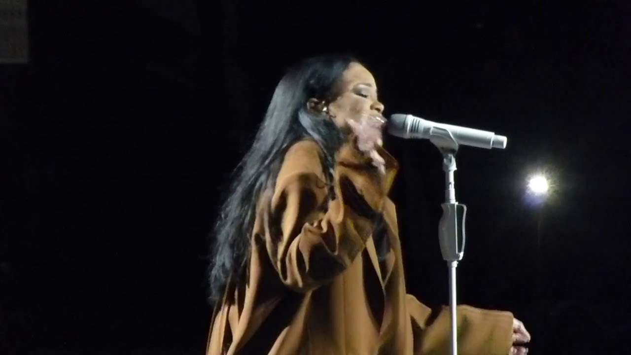 LOVE ON THE BRAIN -RIHANNA: ANTI WORLD TOUR 4.2.16