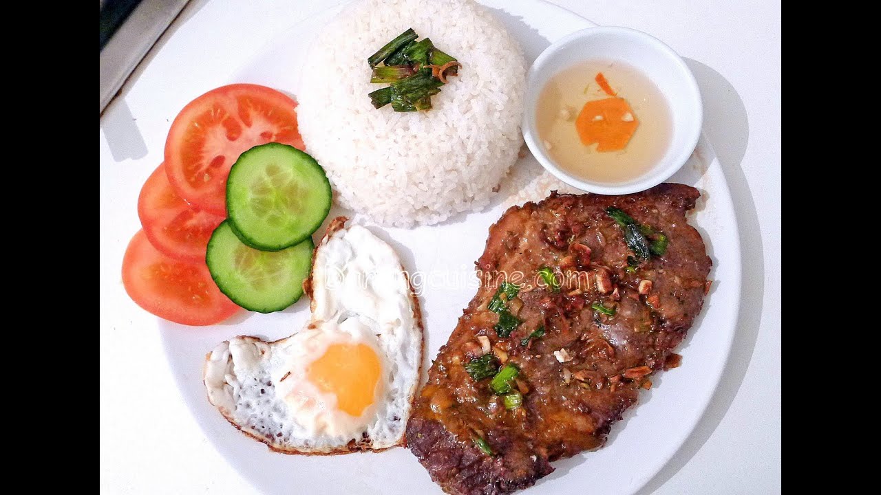 Vietnamese grilled pork chop with broken rice - Com tam suon nuong | Helen's Recipes