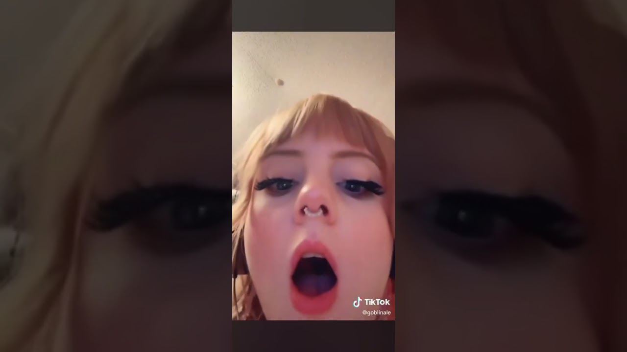 Hot girls relieving loud burps(part1)