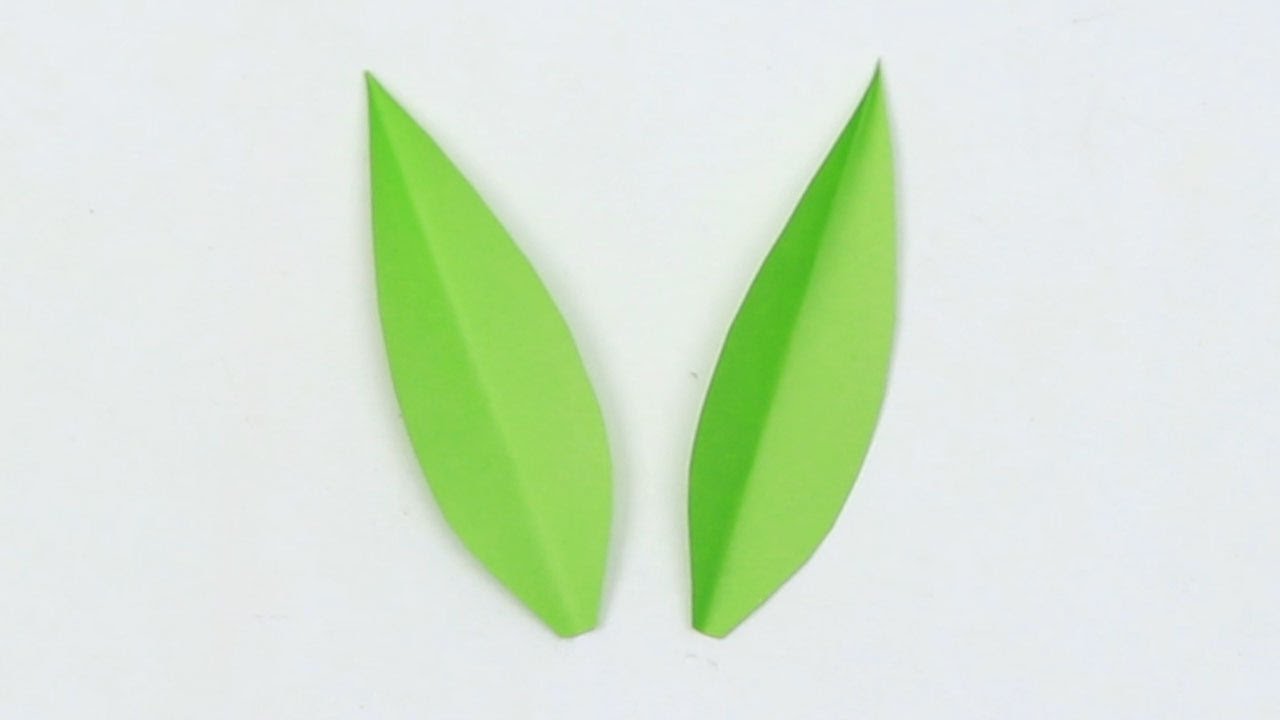 How to Make Very Easy Paper Leaves in Just 25 Seconds - DIY Simple Paper Leaf Making Craft Idea !!