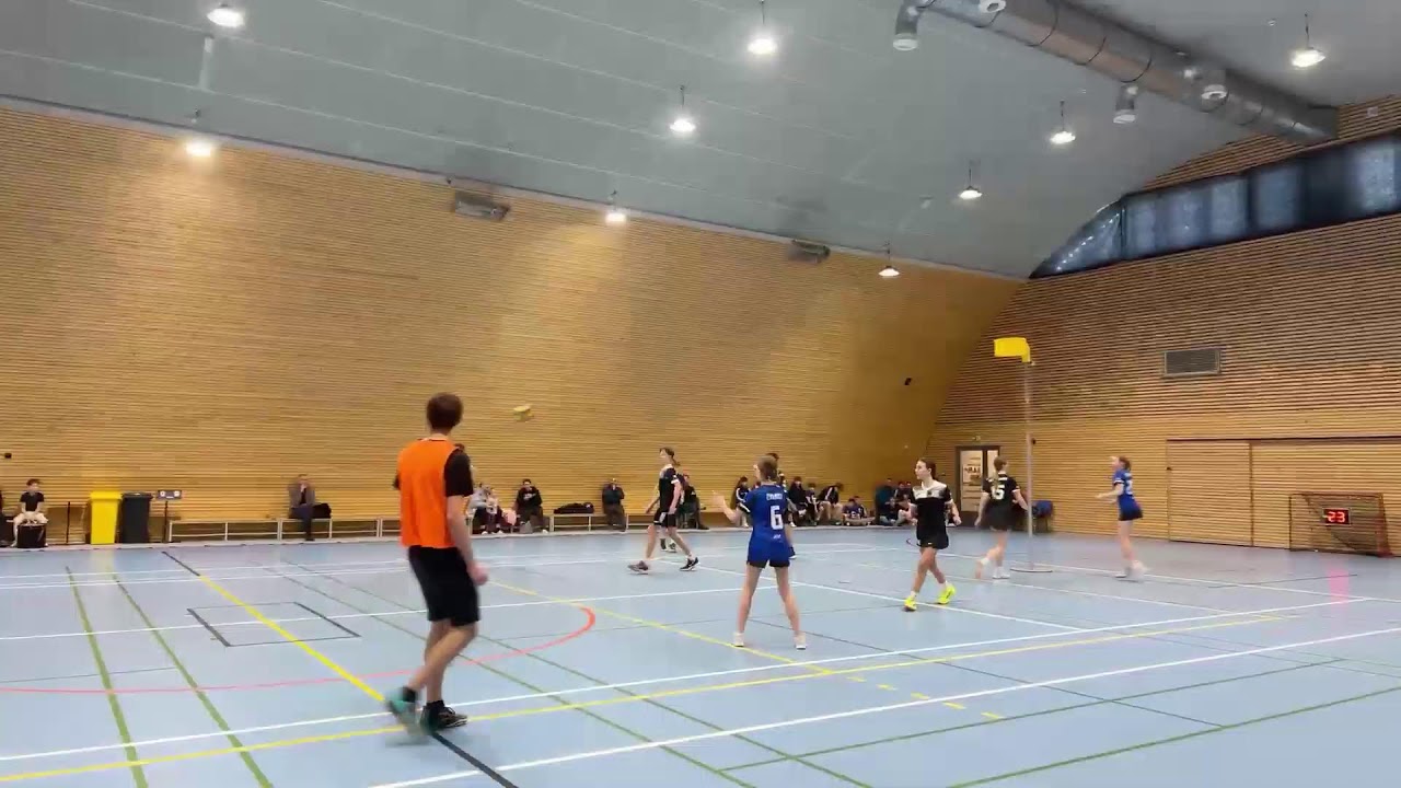 STARŠÍ ŽÁCI VS vs ASKA A