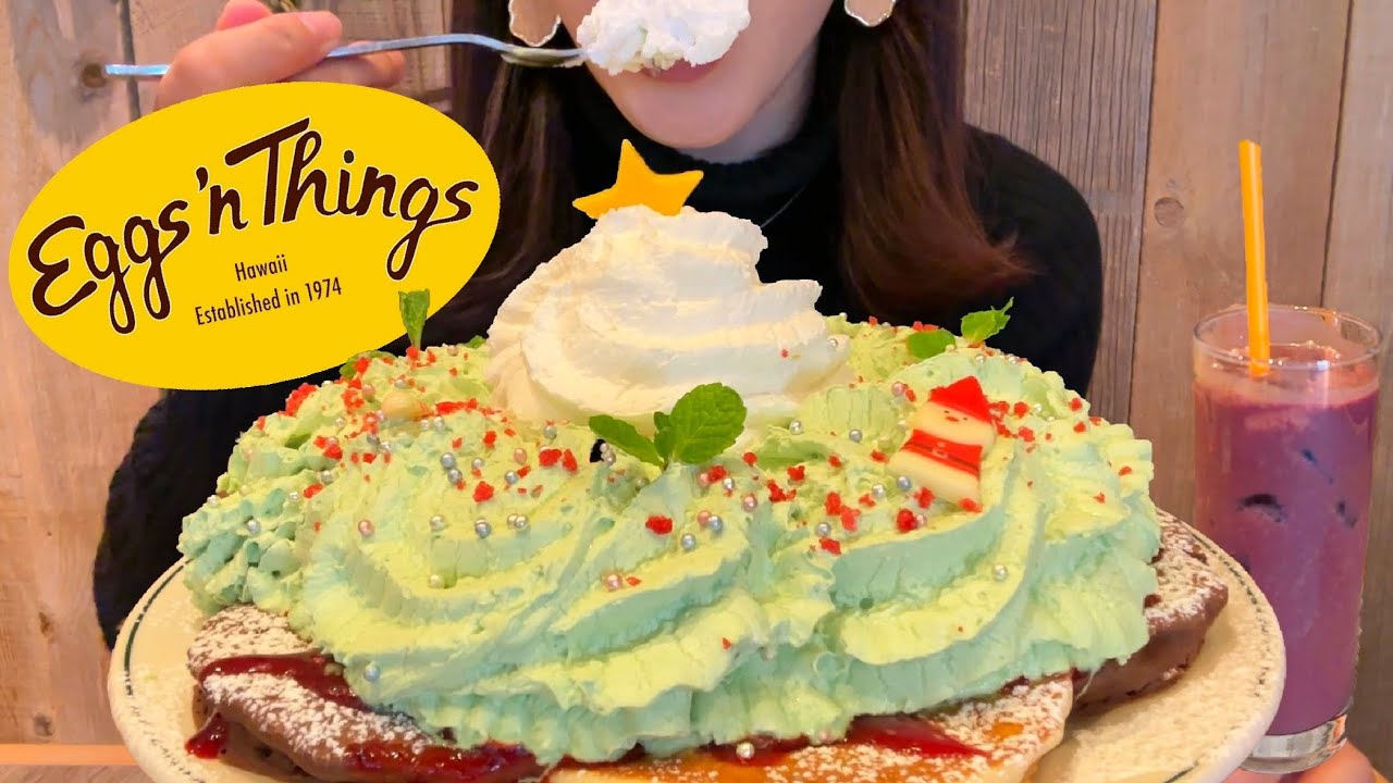 ぼっちエッグスンシングス🎄巨大なクリスマスパンケーキをお腹の限界まで食べる！【スイーツちゃんねるあんみつの食レポ】
