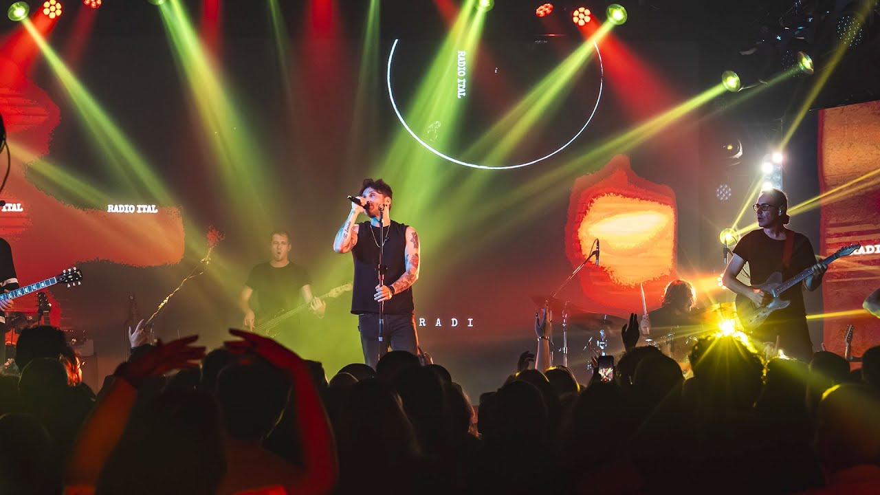 Portami via - Fabrizio Moro (Radio Italia Live 19/12/2025)