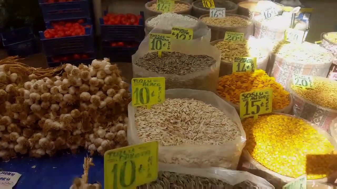 جزائرية في إسطنبول و جولة في بازار الفاتح. Fatih çarşamba pazari vlog