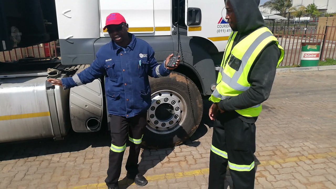 How to off hook trailer and How to hook trailer 🚛🇿🇦