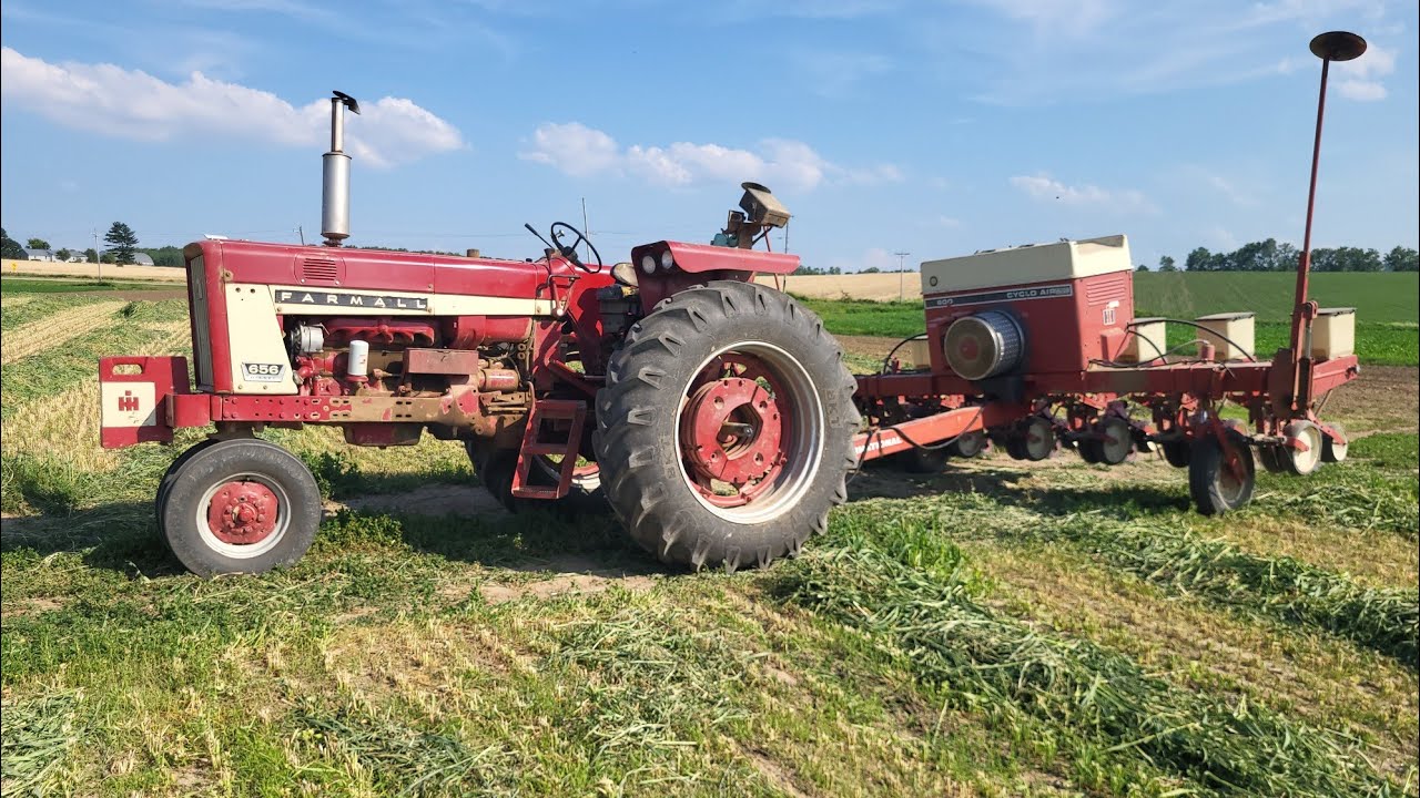 finishing 1st crop hay, planting corn,and chopping oats and peas.  2nd and 3rd week of June