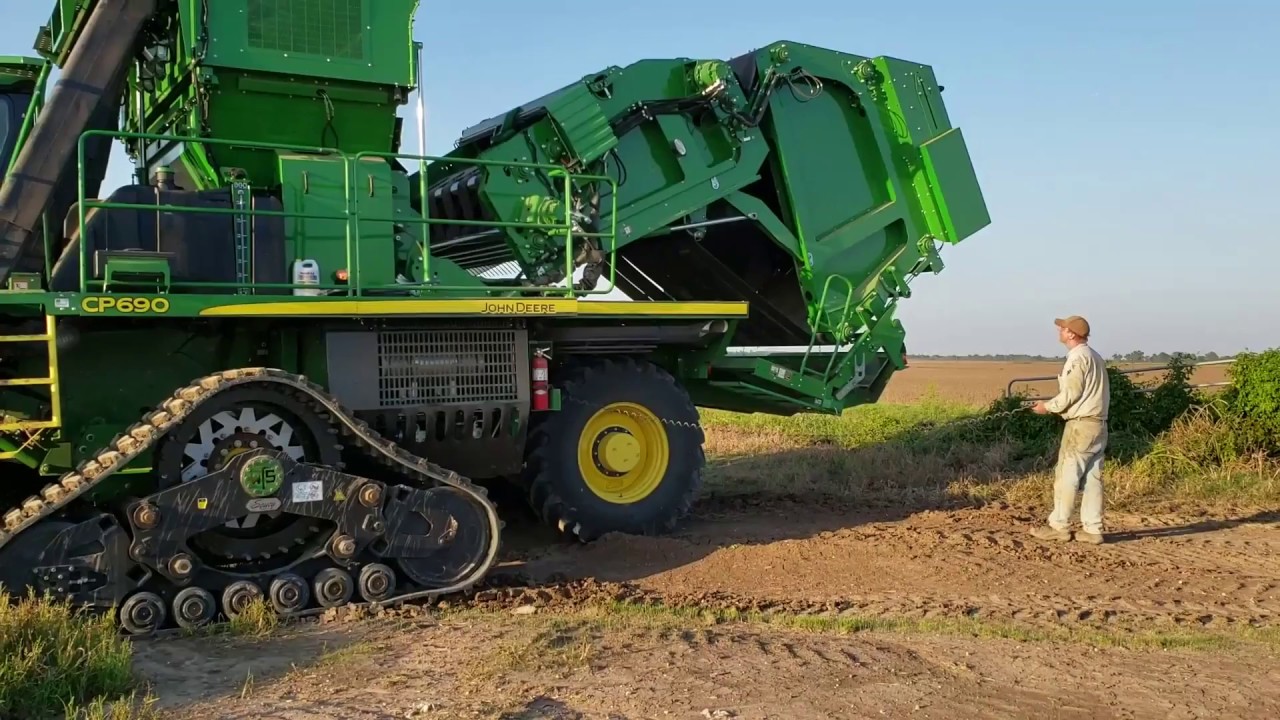 John Deere CP690 Cotton Picker - Tracks Mounting Kit System