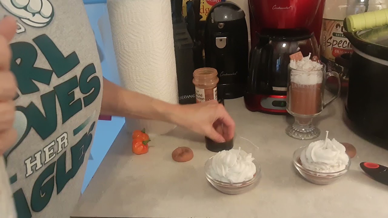 How to Make a Paraffin Wax Whipped Candle Topping - Step 2