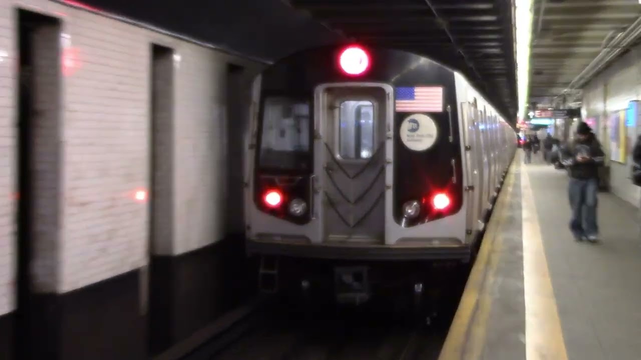 BMT/IND: Lcl(F)(G)(R) Exp(D)(G)(N) Trains at 4 Av-9 St [R46/R68/R160A/R160B/R211T] - NYC Subway
