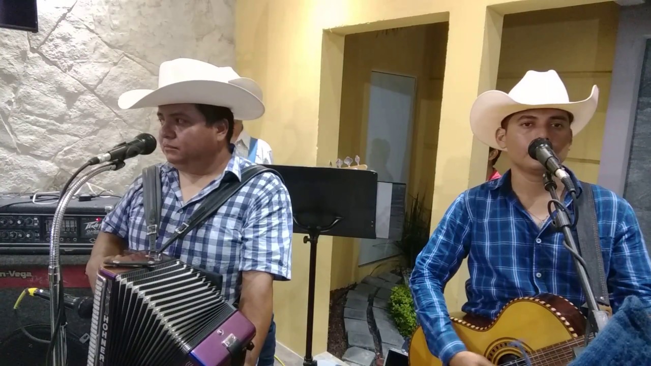 DE CHINA A BRAVO, Hermanos Flores (Versión Trío Norteño)