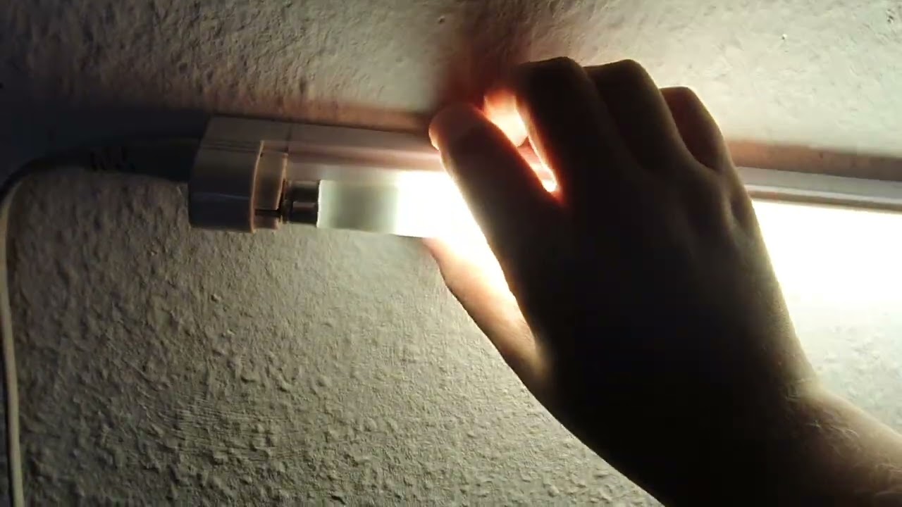 Leuchtstoffröhre von Osram verarsche man wird nur noch bedruckt😡😡😡😡