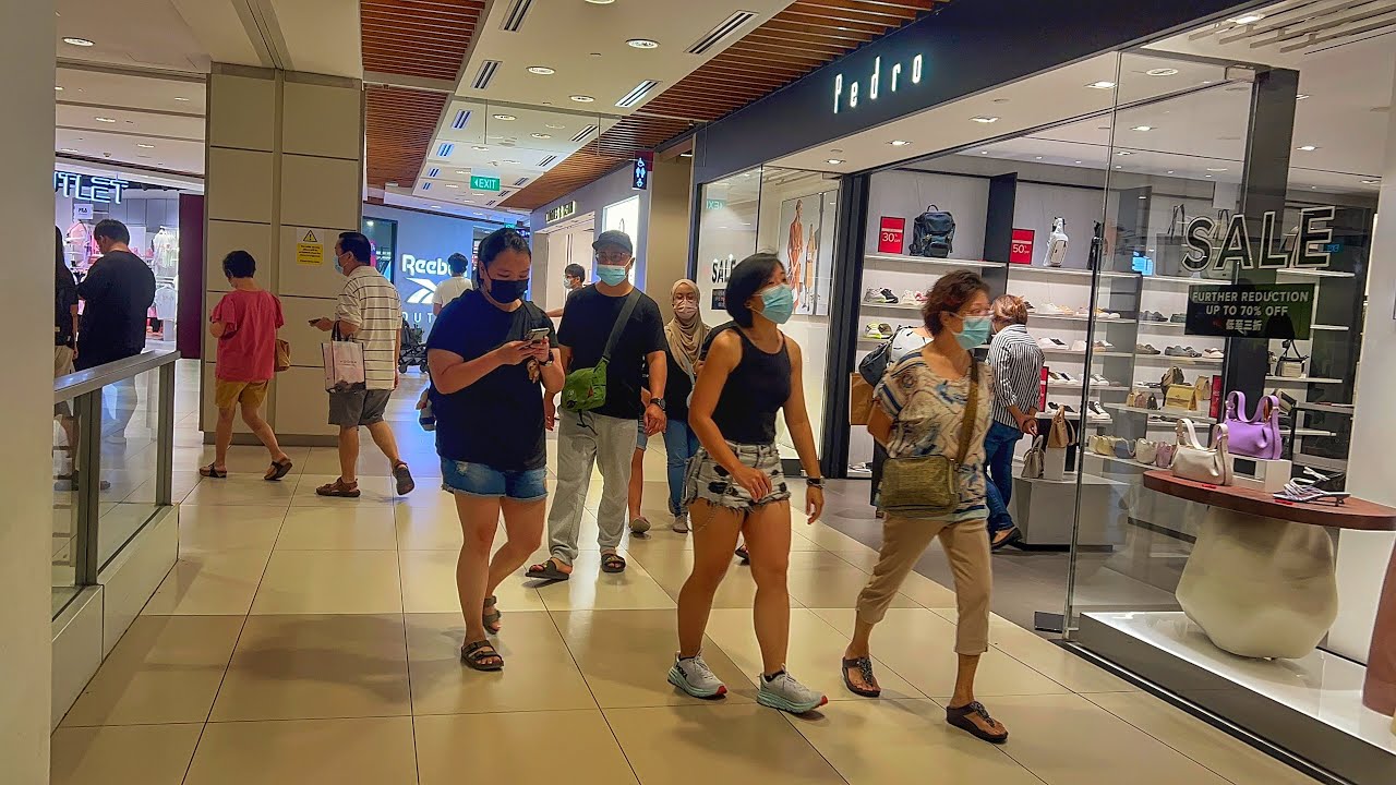 SINGAPORE BIGGEST SHOPPING MALL:SHOPPING AT IMM SHOPPING MALL JURONG EAST SINGAPORE FULL WALKINGTOUR