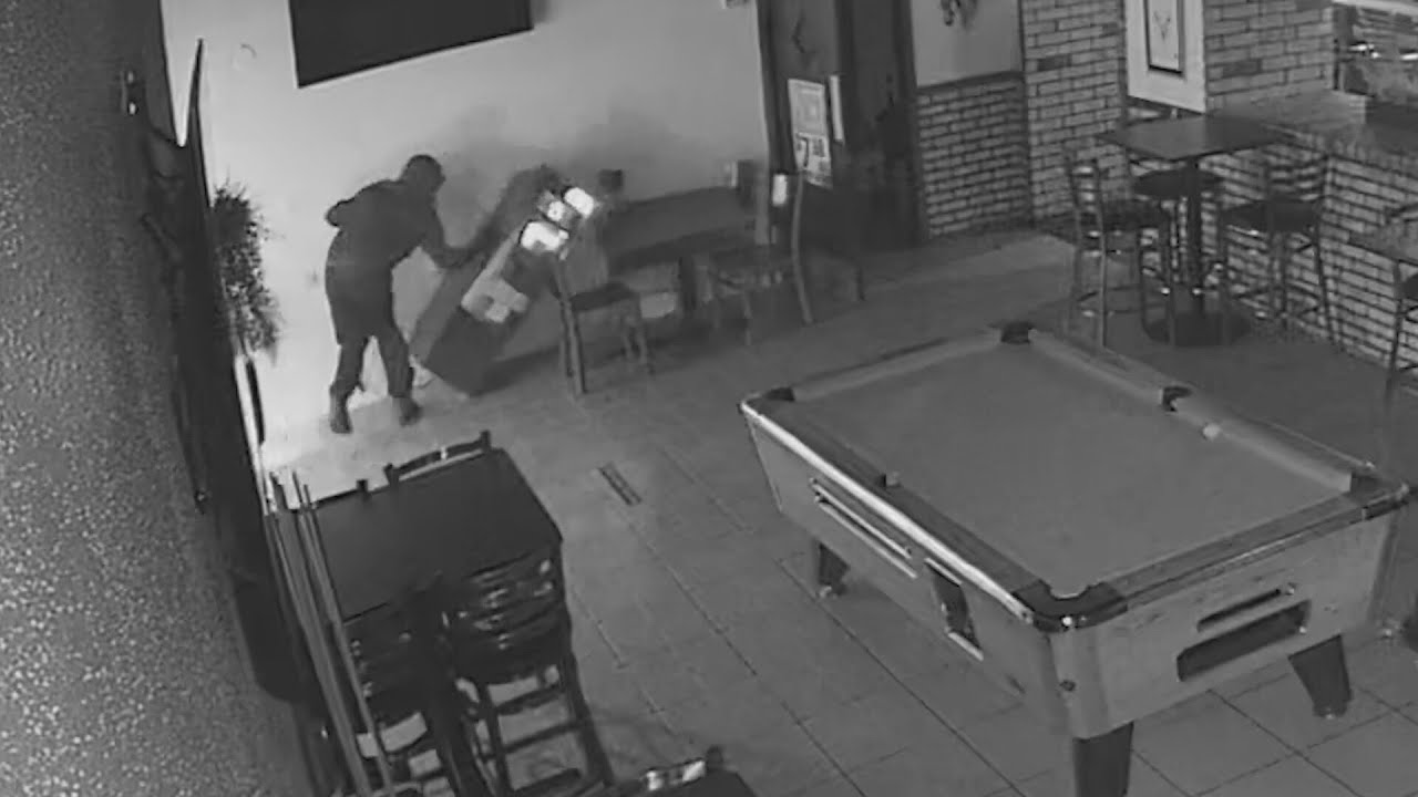 Multiple restaurants on Far Northwest Side targeted in overnight ATM thefts