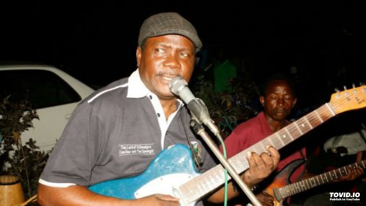 Hamza Kalala  Tufurahi na mwaka Mpya