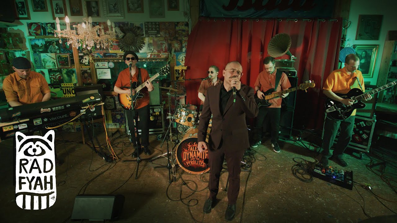 Alex Dynamite & The Pyrolites - Turn up -  Rad Fyah Studio (on the road) Live Session