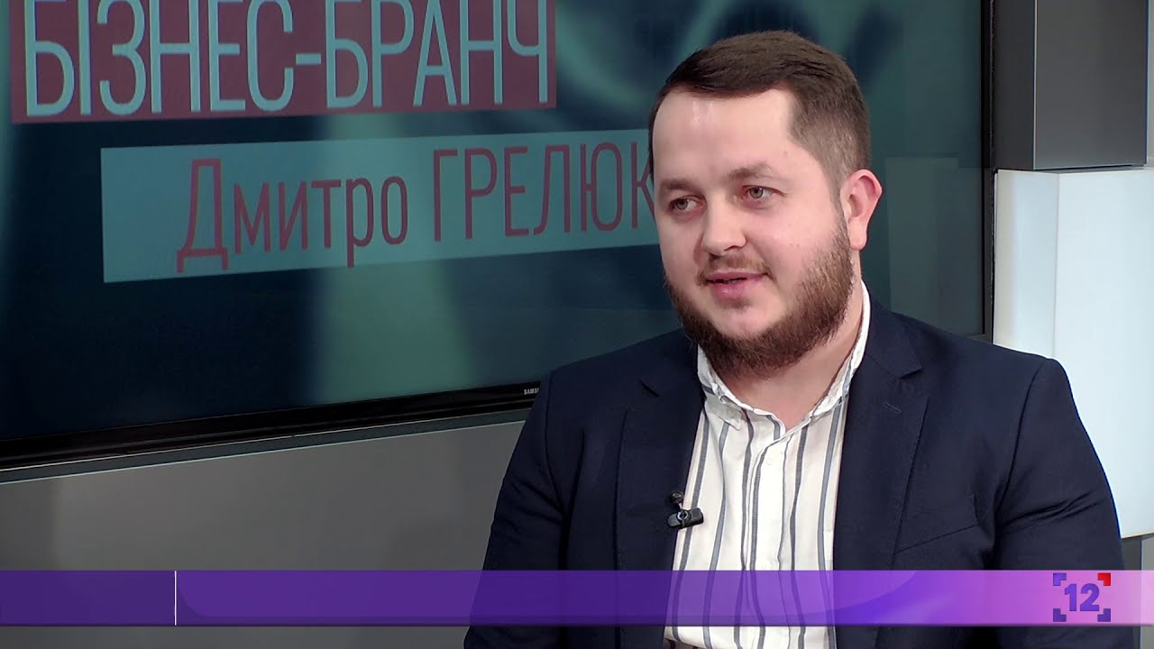 Директор кінотеатру 
