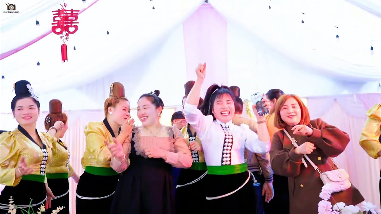 MẾT CỚ ÊM PẢ BẢN LẢ MƯỜNG NHẢY TẠI LỄ VU QUY [ THANH MAI & VŨ TÚ ] TẠI BẢN LẢ MƯỜNG PHƯỜNG CHIỀNG AN