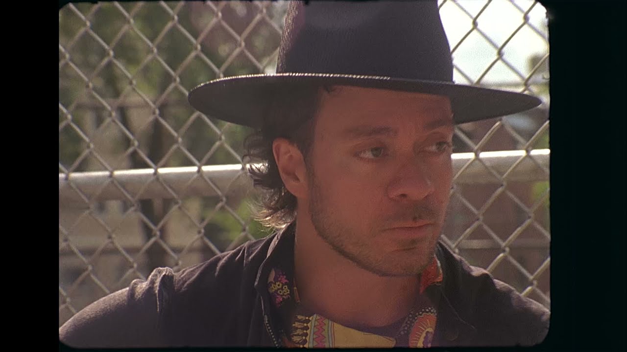 Amos Lee - Worry No More [Official Music Video]