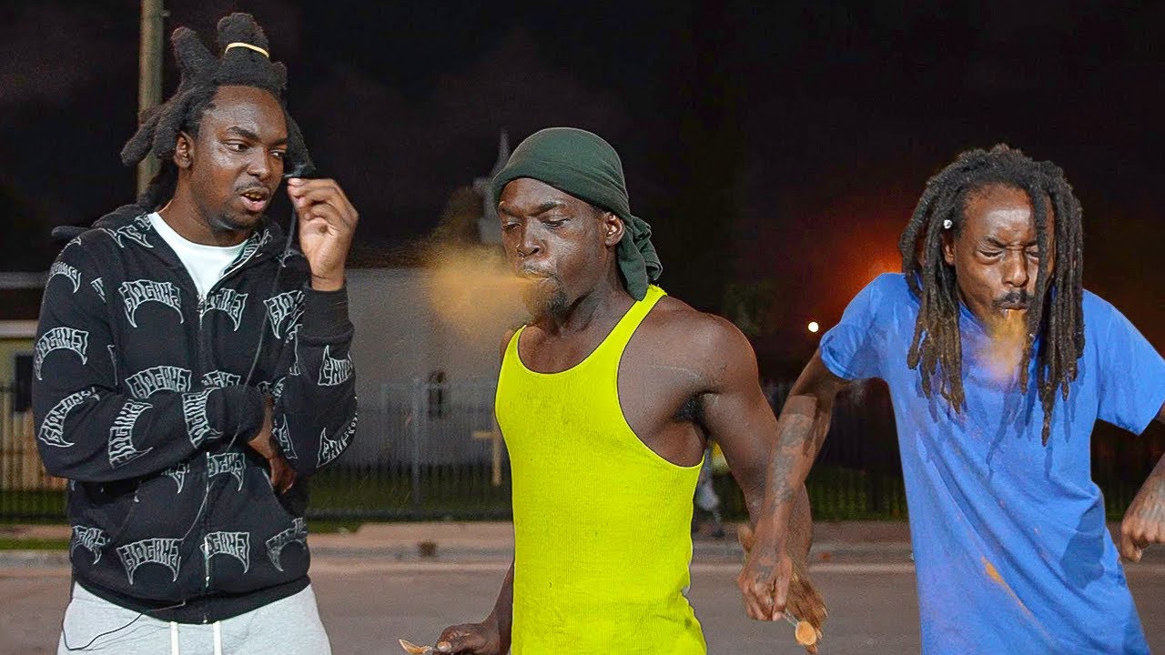 Paying Strangers in the Hood to Do Cinnamon Challenge!