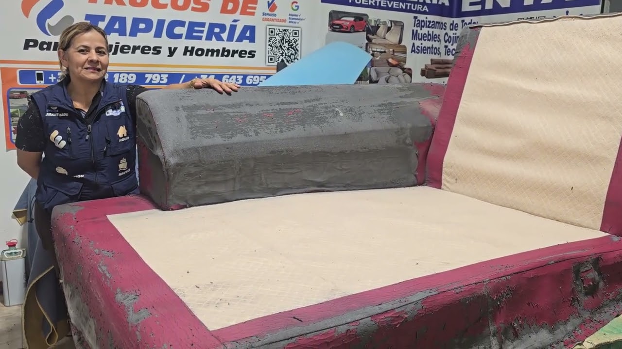 Tapizado de sofa totalmente dañado
