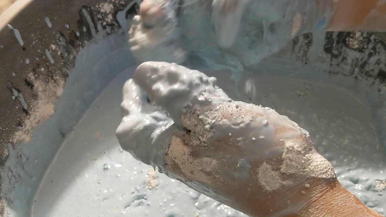 Adding more Powder 💨to paste bucket 💦