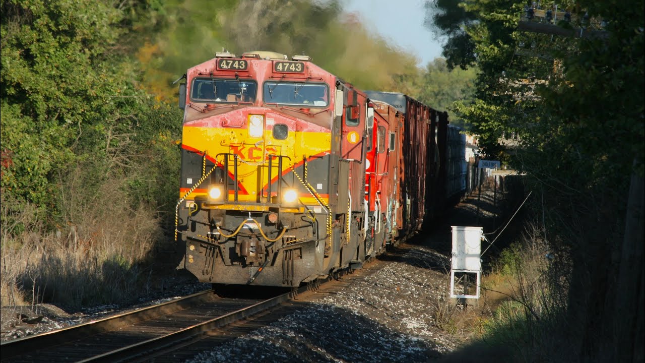 RARE MIXED LASHUP! KCSM 4743 at Bolton, ON (SEP 21, 2025)