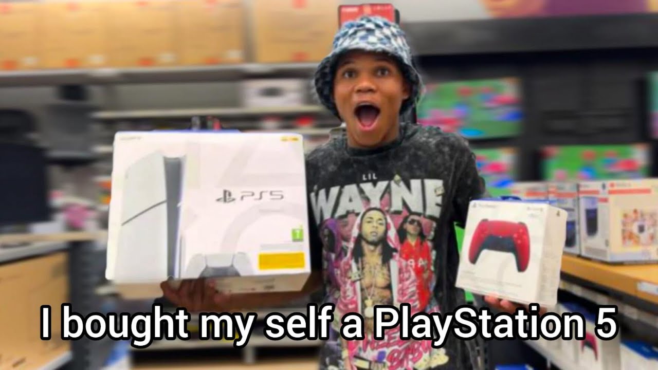 Bought PS5 ft my friends 😳
