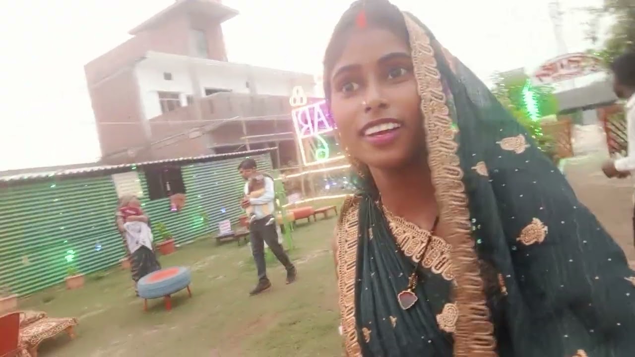 हम लोग नंदगांव गएथे घूमने रात के समय में बहुत हीअच्छा लग रहा है