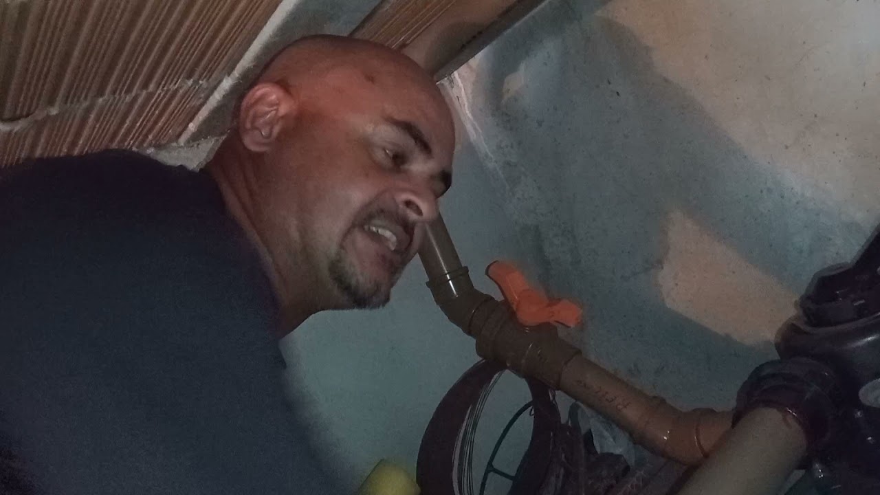 como manusear o cabeçote do filtro da sua piscina..
