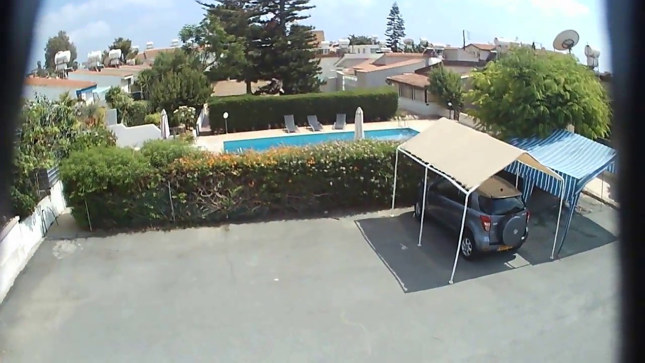 квадрокоптер bugs 8