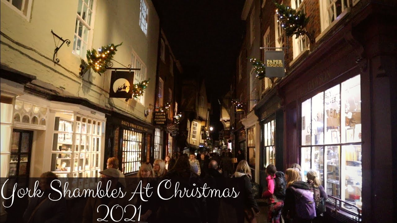 The Shambles In York At Christmas | The Potions Cauldron, The York Ghost Merchants + More!