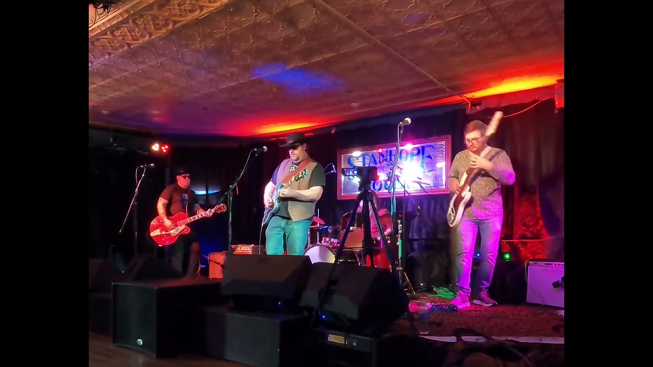 Hoochie Coochie Man - Muddy Waters cover live from the Stanhope House!! 2025-04-27