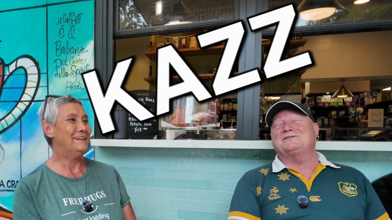 Walk along the Esplanade at Palm Cove with Kazz