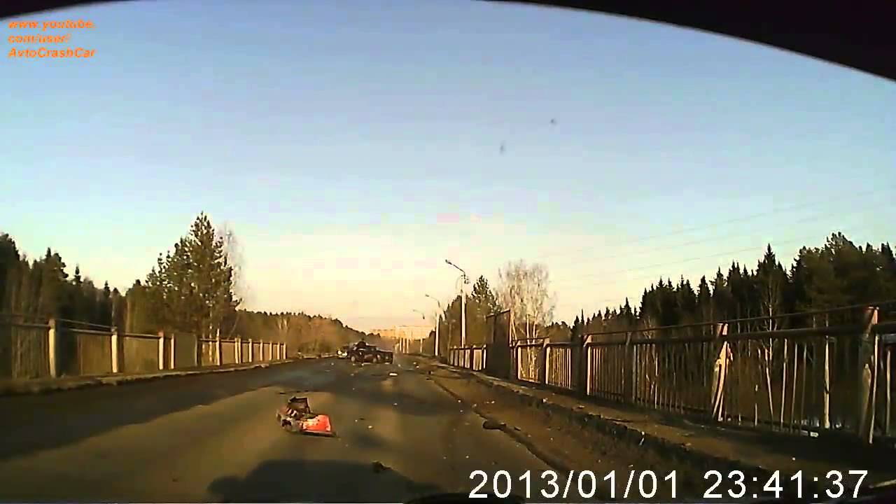 Russian Car Crash Compilation March 2015 part 1 / Dash Cam Compilation