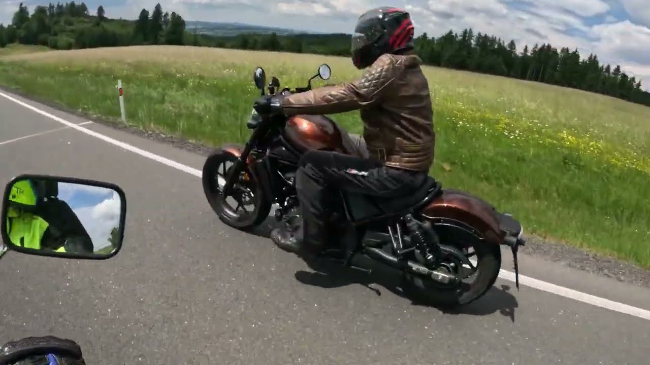 Honda Rebel CMX1100 automat - Top motorka